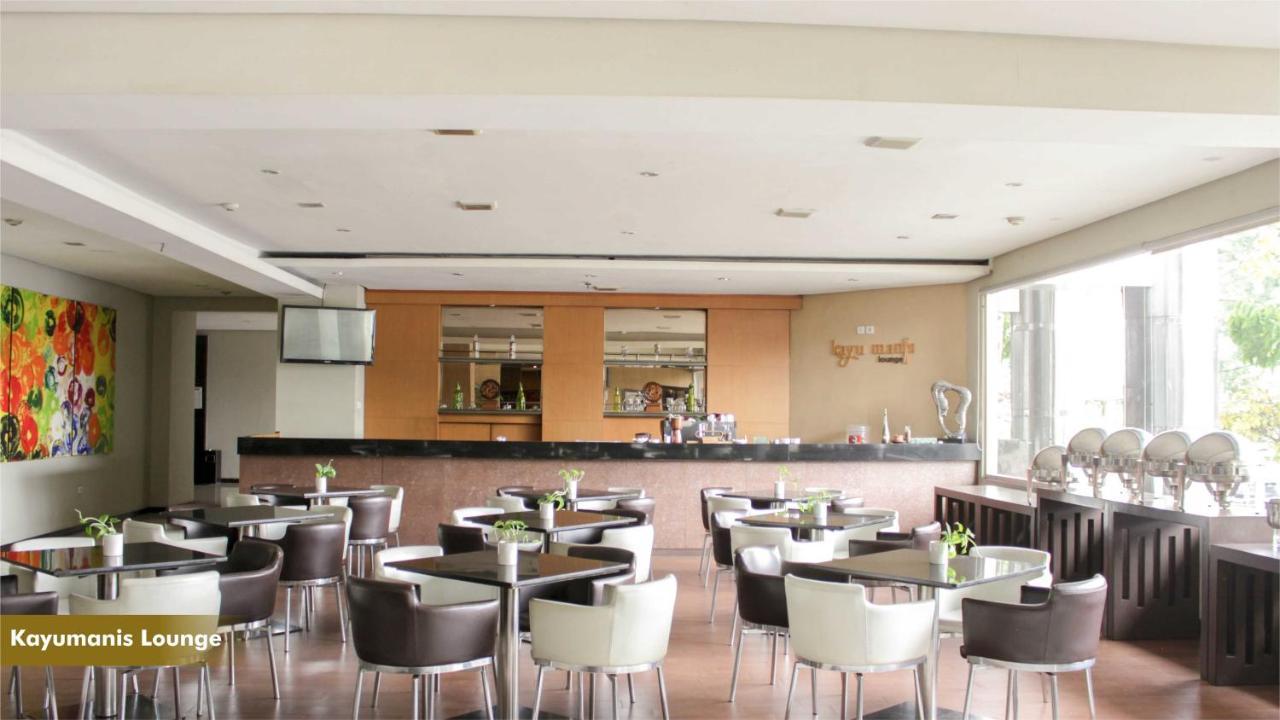 Savana Hotel & Convention Malang Exterior foto
