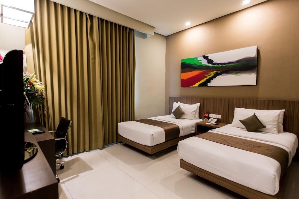 Savana Hotel & Convention Malang Exterior foto